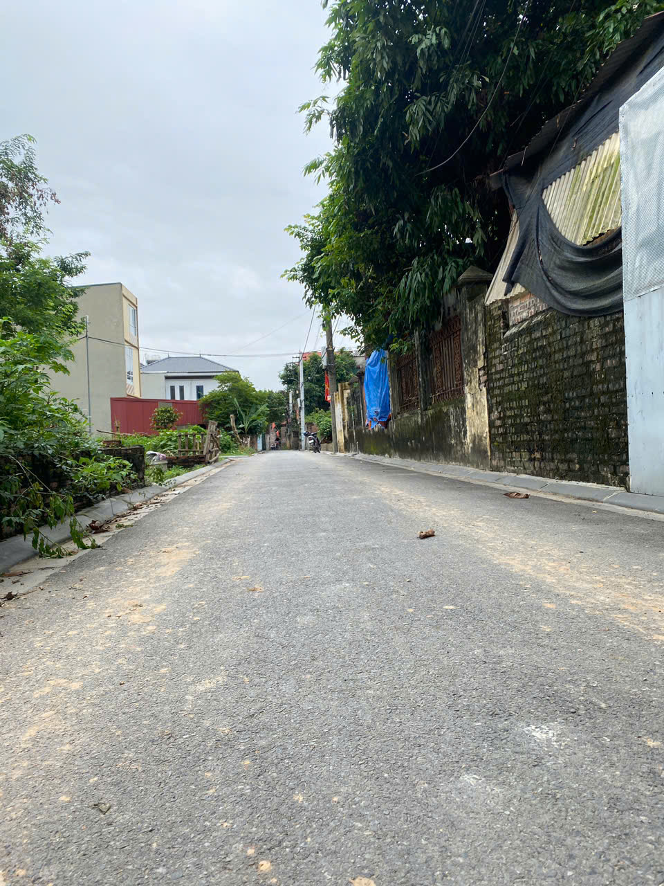 BÁN NHANH LÔ ĐẤT ĐẸP TẠI VÂN NỘI – ĐÔNG ANH  DT 76.5m², Mt 5m. Thế đất vuông vắn, dễ thiết kế xây dựng.