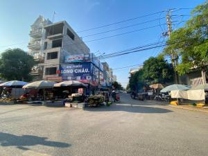 SIÊU PHẨM KINH DOANH. PHÂN LÔ Ô TÔ TRÁNH. NGAY CHỢ LỚN