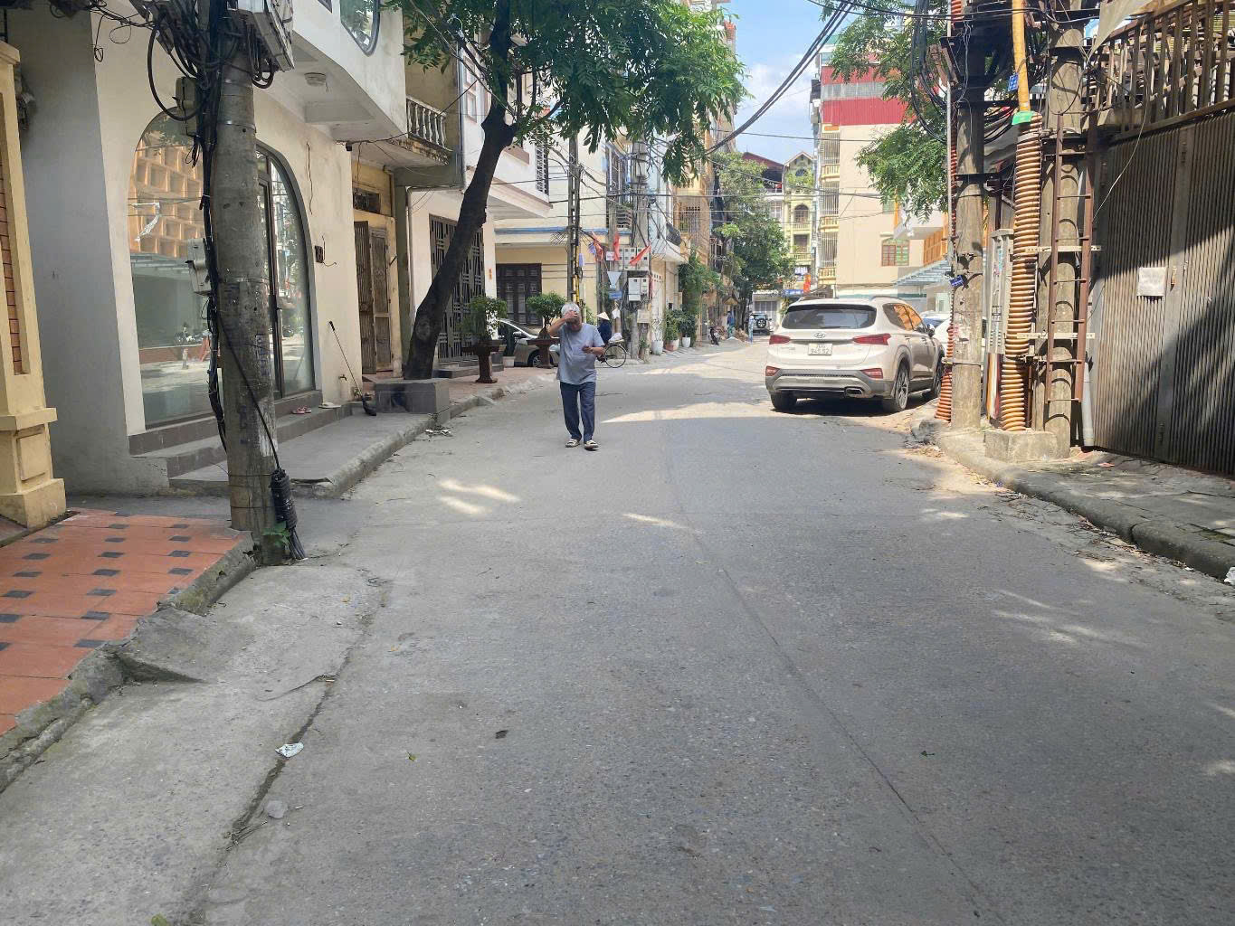 Bán nhà Phùng Chí Kiên 46.3/47m2 x 6 tầng, phân lô khu quân đội , ô tô tránh, dân xây, kinh doanh tấp nập, chỉ 15 tỷ.