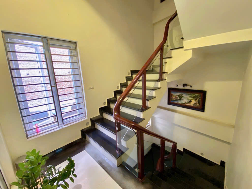 NHÀ DÂN XÂY - 50M2 - 20M RA MẶT PHỐ - 5M RA OTO TRÁNH - GIÁ CHỈ 9,5 TỶ