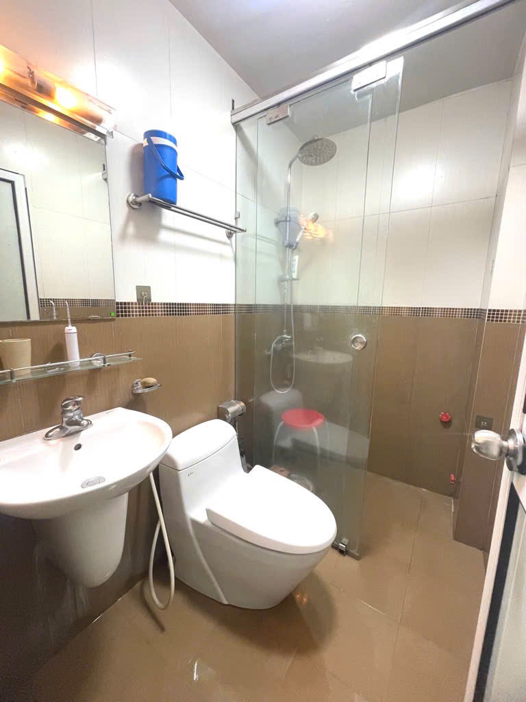 BÁN NHÀ CẦU GIẤY - 35M2 - MẶT TIỀN 4,3M - 6 TẦNG - GẦN PHỐ - DÒNG TIỀN TỐT