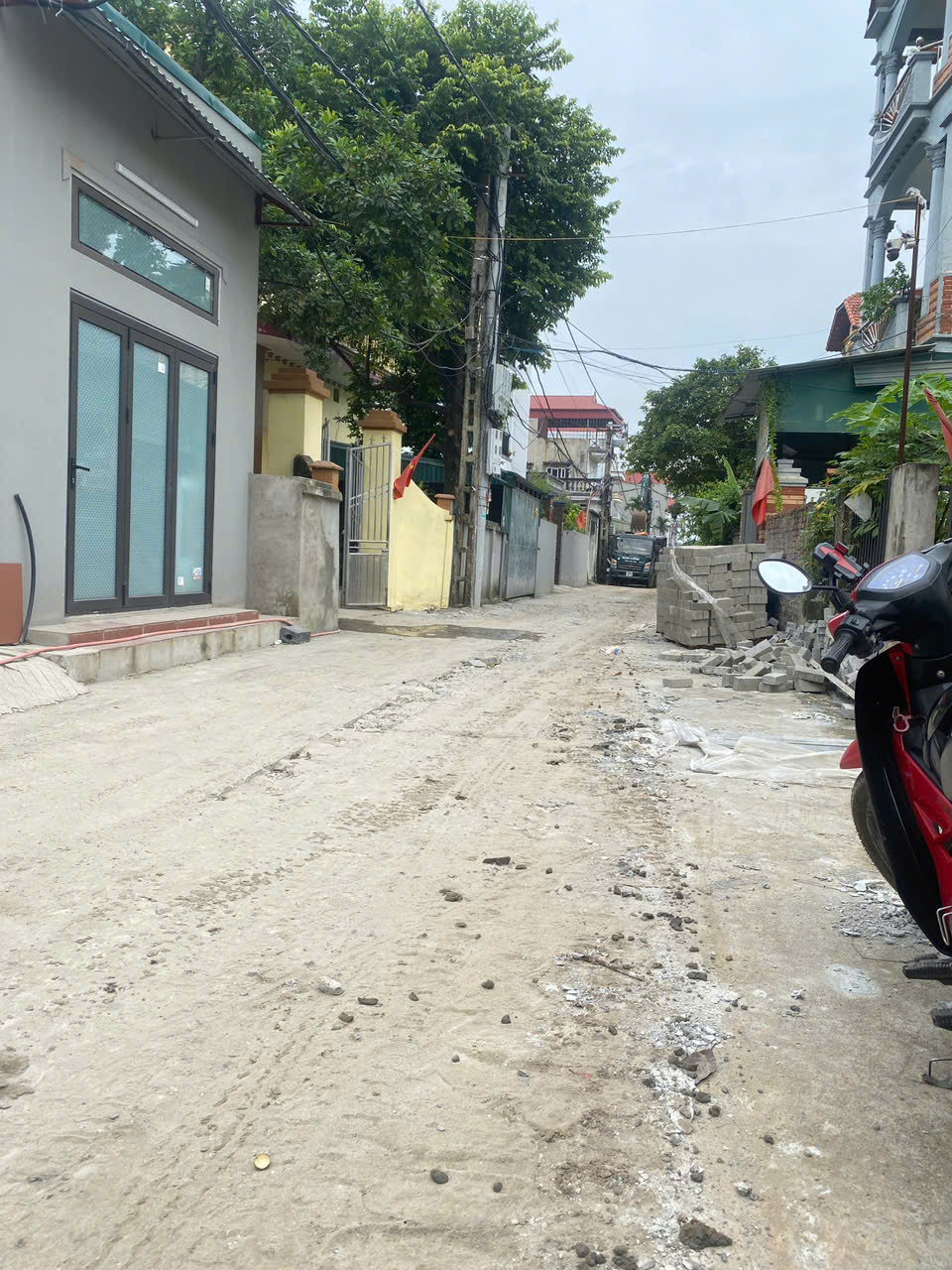 BÁN ĐẤT BẮC HỒNG, ĐÔNG ANH. KHUÔN ĐẤT NHỎ, ĐƯỜNG RỘNG 6M. GIÁ 4.8 TỶ
