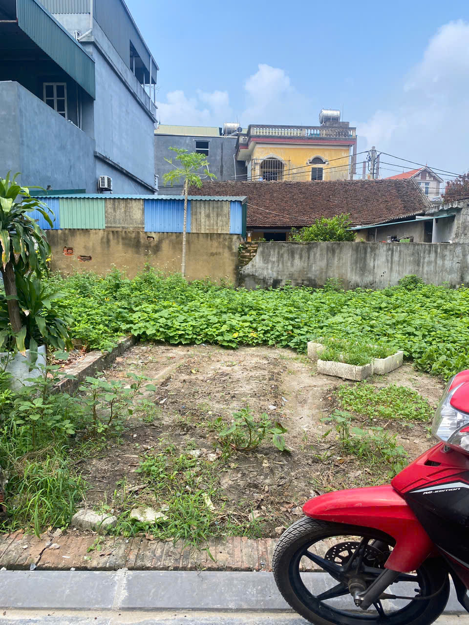 BÁN NHANH LÔ ĐẤT NHỎ KHUÔN TẠI LƯƠNG QUY, XUÂN NỘN, ĐÔNG ANH. DỄ THANH KHOẢN