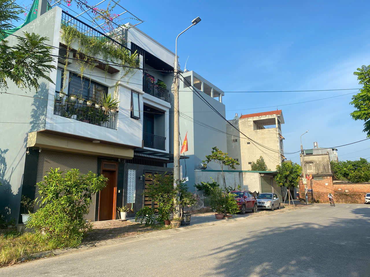 SIÊU PHẨM KINH DOANH. PHÂN LÔ Ô TÔ TRÁNH. NGAY CHỢ LỚN
