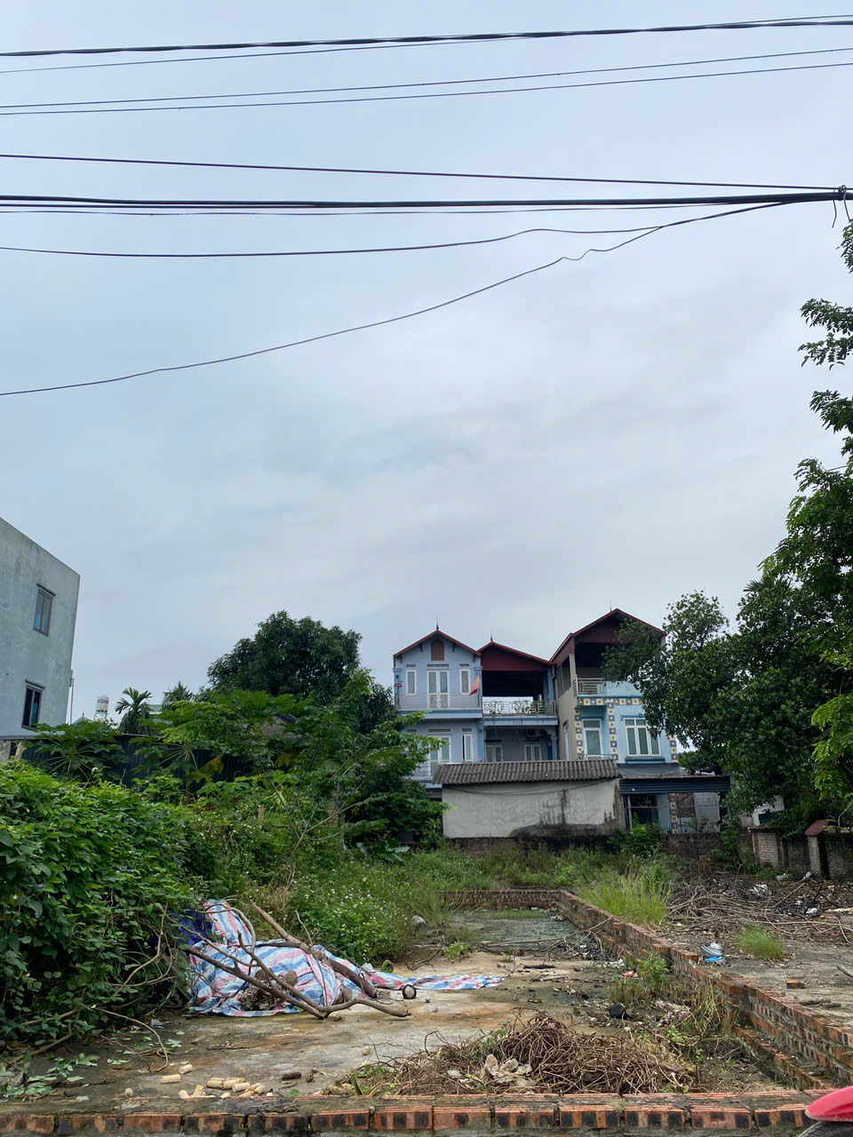 CHỈ 7 TỶ SỞ HỮU LÔ ĐẤT ĐẸP TẠI VÂN NỘI – ĐÔNG ANH.  DT 77m², Mt 5m. Thế đất vuông vắn, dễ thiết kế xây dựng.