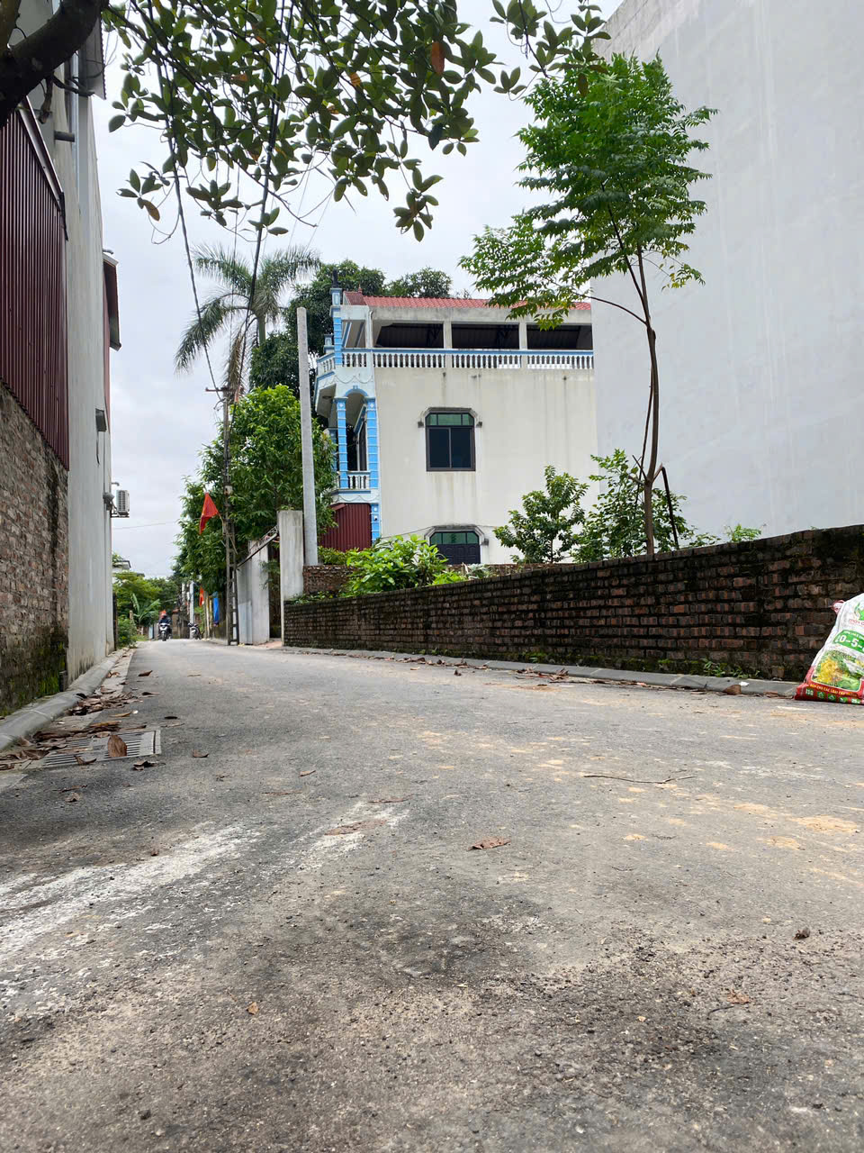 CHỈ 7 TỶ SỞ HỮU LÔ ĐẤT ĐẸP TẠI VÂN NỘI – ĐÔNG ANH.  DT 77m², Mt 5m. Thế đất vuông vắn, dễ thiết kế xây dựng.