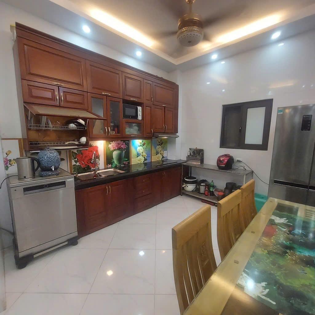 BÁN NHANH 2 CĂN 3 TẦNG TỔNG DIỆN TÍCH 100M2, MT 7,4M. 2 NHÀ ĐỘC LẬP, DÂN XÂY CHẮC CHẮN