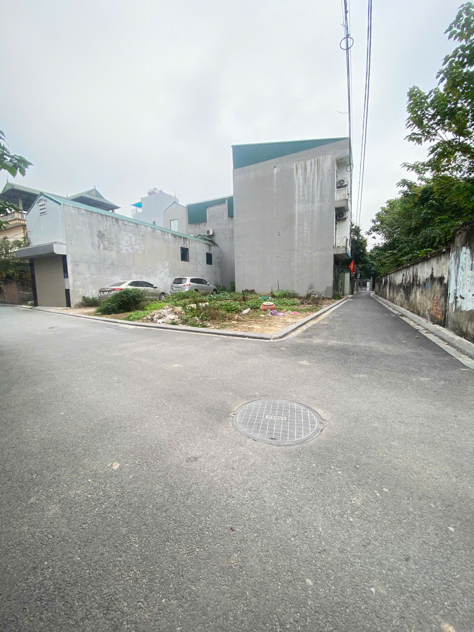 SIÊU PHẨM LÔ GÓC, 2 THOÁNG, Ô TÔ TRÁNH. GIÁ CẮT LỖ SÂU