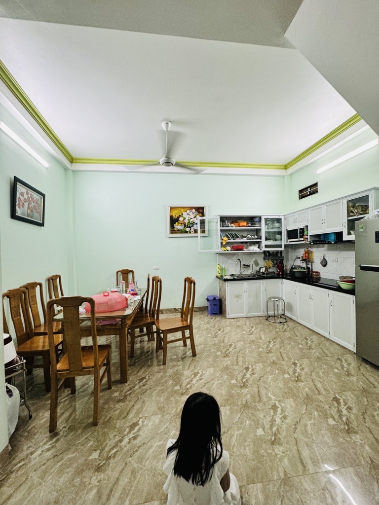Làm ăn gặp khó khăn Cần bán để thoát đòn bẩy tài chính