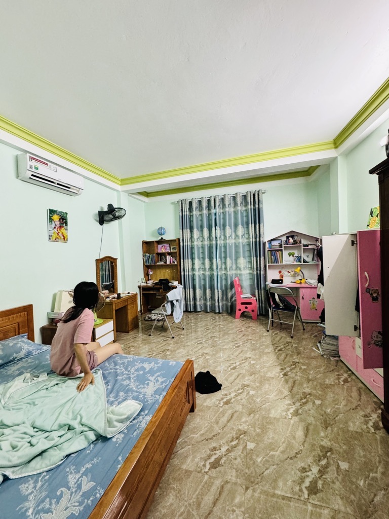 Làm ăn gặp khó khăn Cần bán để thoát đòn bẩy tài chính