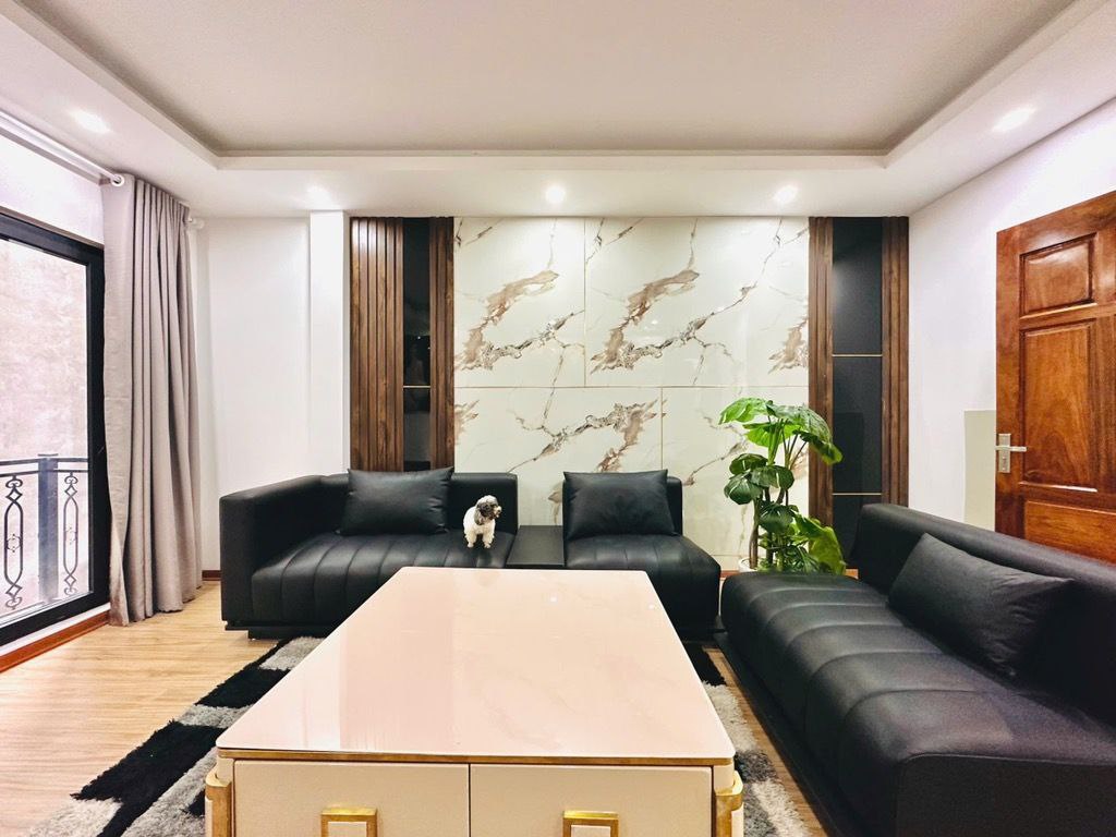 HƠN 9 TỶ CÓ NHÀ 40 M2 6 TẦNG MỚI THANG MÁY -  GẦN HỒ VĂN CHƯƠNG - FULL NỘI THẤT