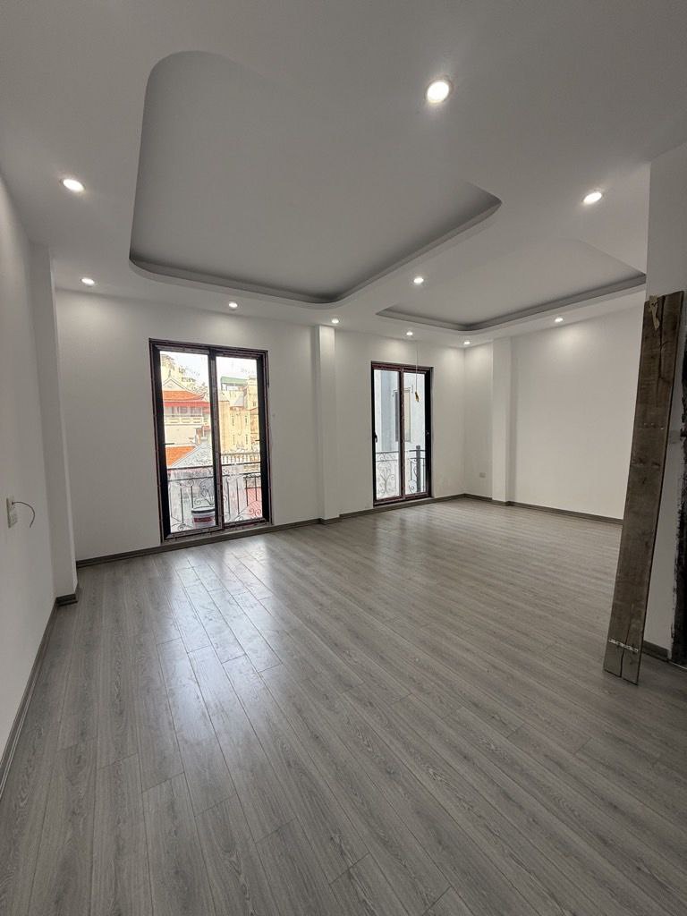 BÁN NHÀ PHỐ VĂN CHƯƠNG - NHÀ MỚI 6T THANG MÁY -  50M RA TÔN ĐỨC THẮNG -  DT 45M2, NHỈNH 13 TỶ