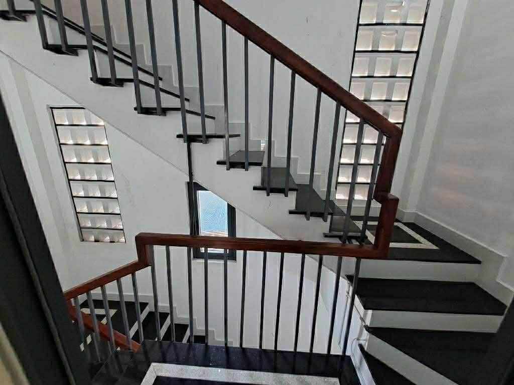 NHÀ ĐẸP 3 TẦNG – TRUNG TÂM QUẬN 10