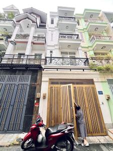 NGAY PHAN VĂN HỚN, TRƯỜNG CHINH - 107M2 - NHÀ Ở LIỀN BA TẦNG BTCT - HẺM THÔNG - 107M2 - 7.15 TỶ