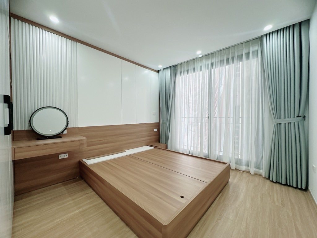 VIÊN KIM CƯƠNG HIẾM CÓ KHU VỰC CỔ NHUẾ, BẮC TỪ LIÊM 