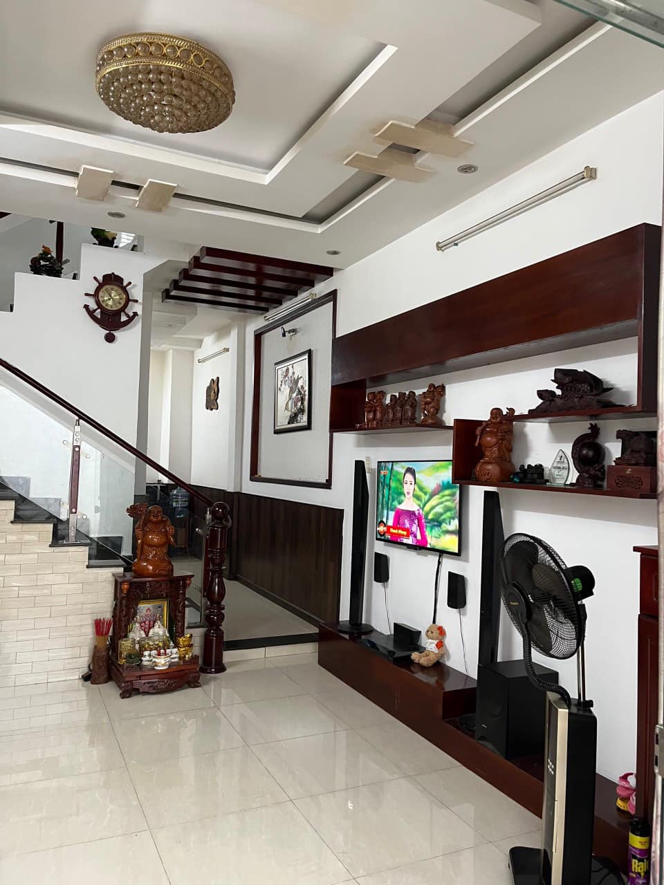 Nhà đẹp ở ngay, HTP, ngang 5.3m, 4.9 tỷ.