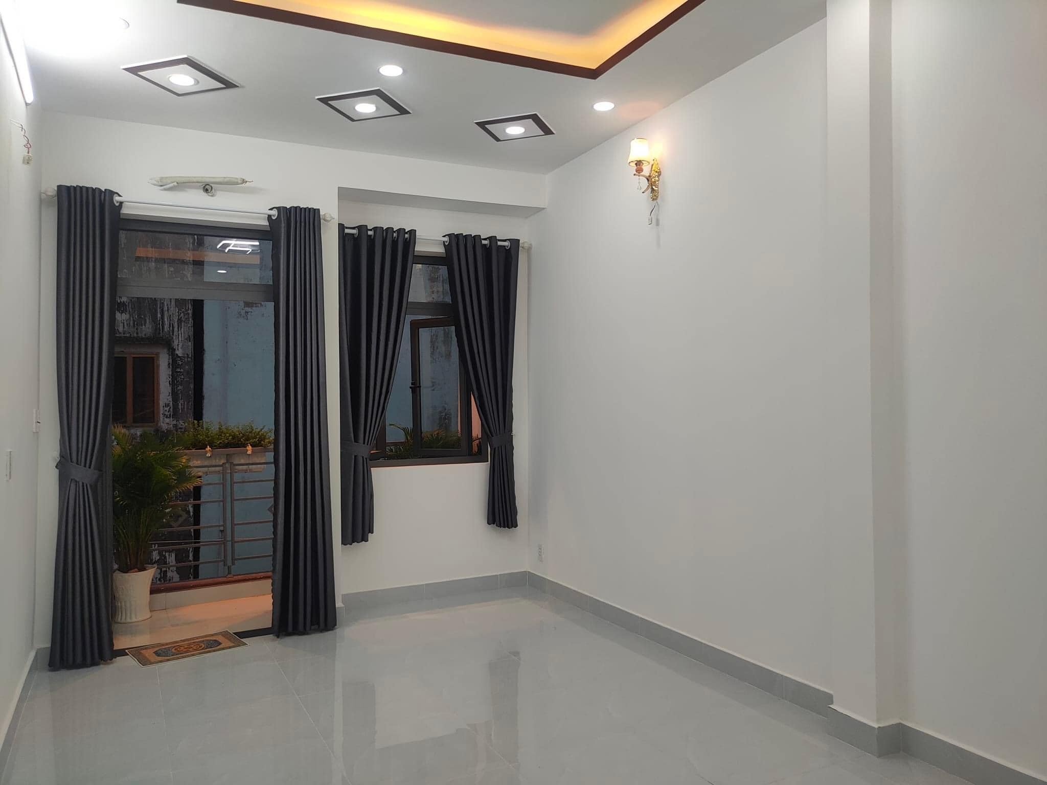 Nhà mới ở ngay, 2 tầng BTCT, HTP, DT 4x17m, nhỉnh 4 tỷ.
