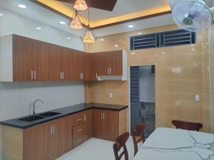 Nhà mới ở ngay, 2 tầng BTCT, HTP, DT 4x17m, nhỉnh 4 tỷ.