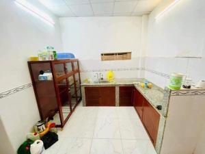 Nhà 2 tầng, ngang 4.5m nở hậu, trung tâm Q7, chỉ hơn 3 tỷ.