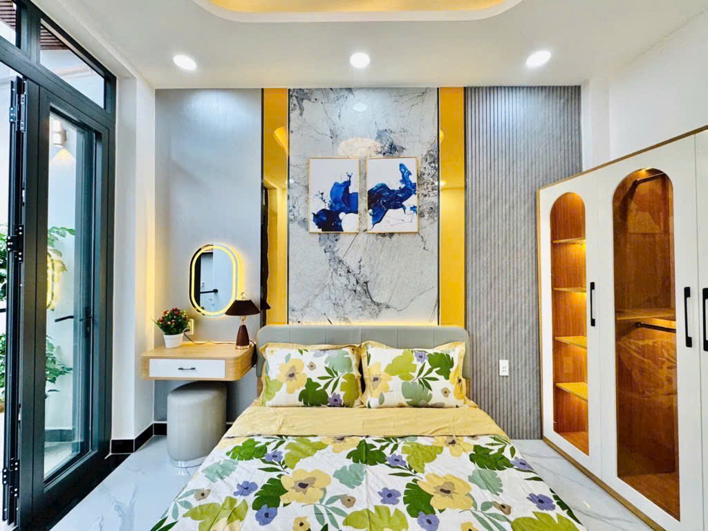 SIÊU PHẨM SÁT MẶT TIỀN - BÙI ĐÌNH TUÝ - 30m2 - 3 TẦNG (4PN)