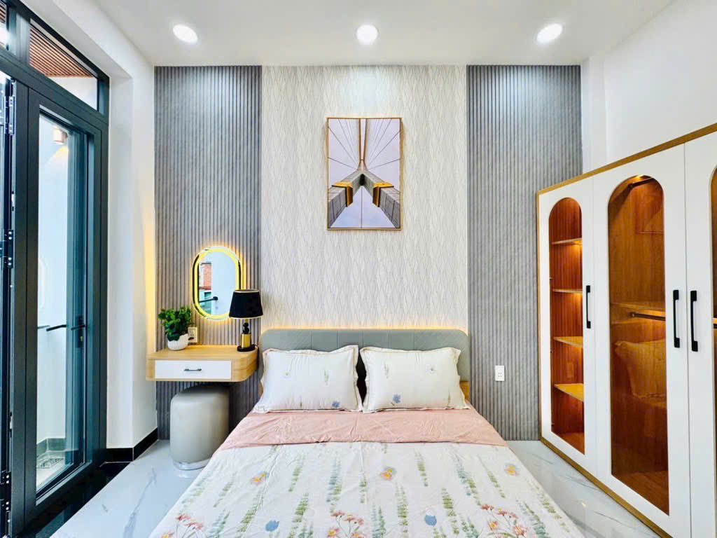 SIÊU PHẨM SÁT MẶT TIỀN - BÙI ĐÌNH TUÝ - 30m2 - 3 TẦNG (4PN)