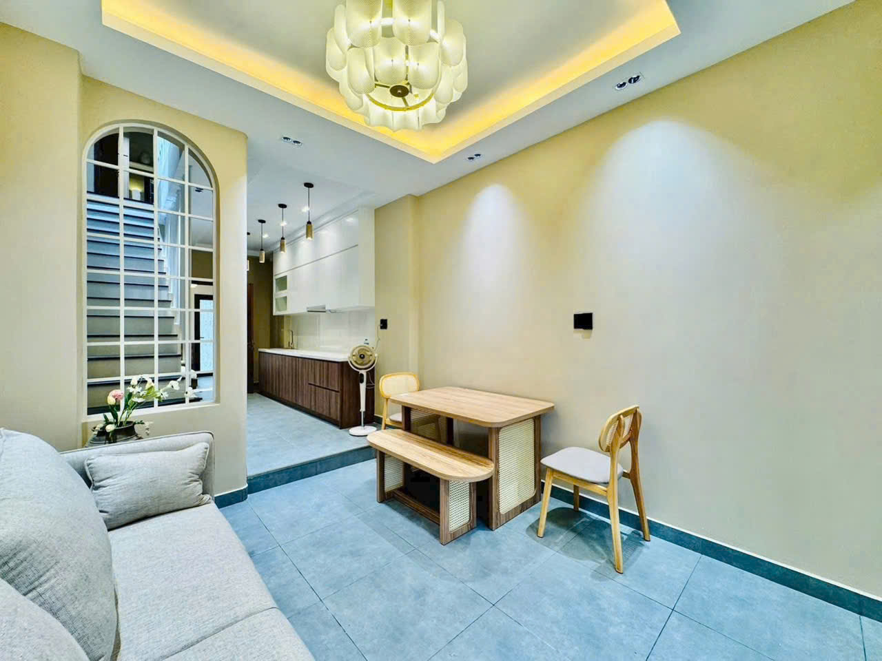 NHÀ ĐẸP 4 TẦNG ( 4 x 11 ) - HẼM XE HƠI 6M - GẦN NGÃ 4 PHÚ NHUẬN - KHU PHAN XÍCH LONG -  10 TỶ 380 (