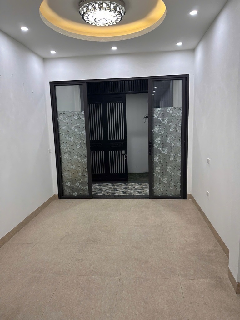 Bán nhà Ngọc Thụy, ô tô tải đỗ cửa, 50m2 x 4T - 12.6 tỷ