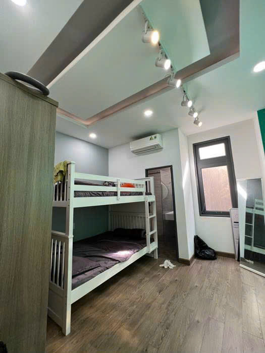Nhà ngộp cần b-á-n