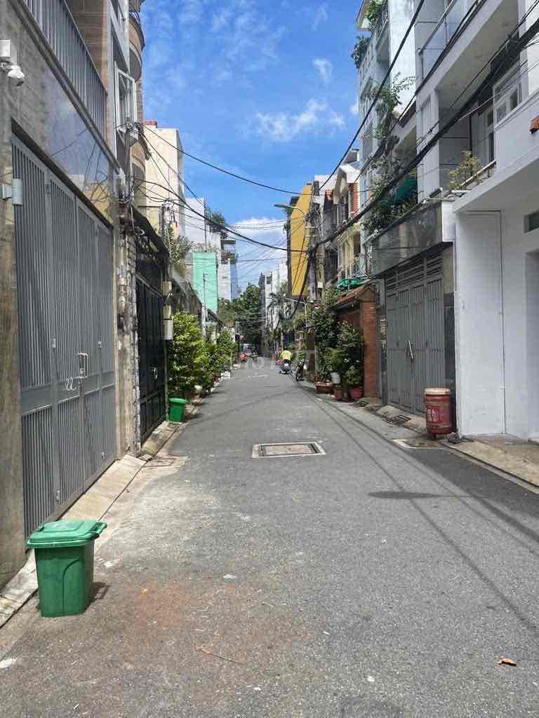 BÁN NHÀ NGAY ĐH CÔNG THƯƠNG - DT 60M2 - CHỈ 5 TỶ NHỈNH