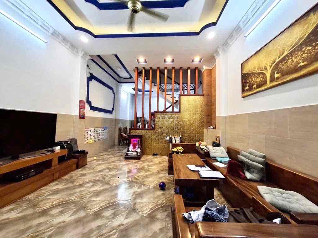 BÁN NHÀ NGAY ĐH CÔNG THƯƠNG - DT 60M2 - CHỈ 5 TỶ NHỈNH