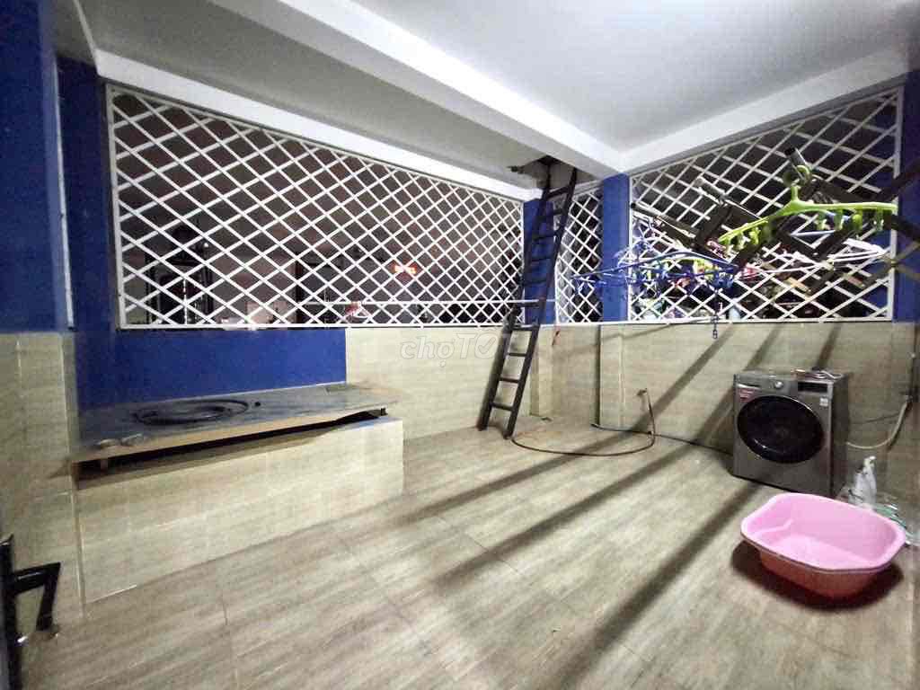 BÁN NHÀ NGAY ĐH CÔNG THƯƠNG - DT 60M2 - CHỈ 5 TỶ NHỈNH
