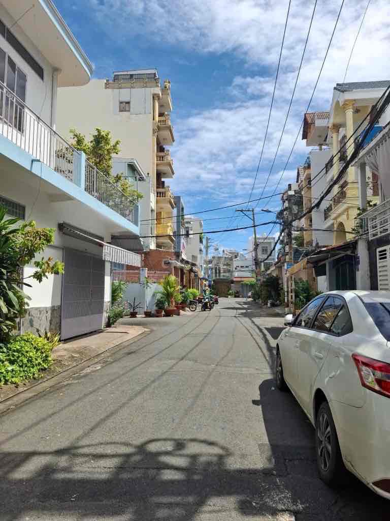 BÁN NHÀ HẺM Ô TÔ LÊ VĂN QUỚI GẦN NT 4 XÃ - DT 70M2 - CHỈ NHỈNH 4 TỶ