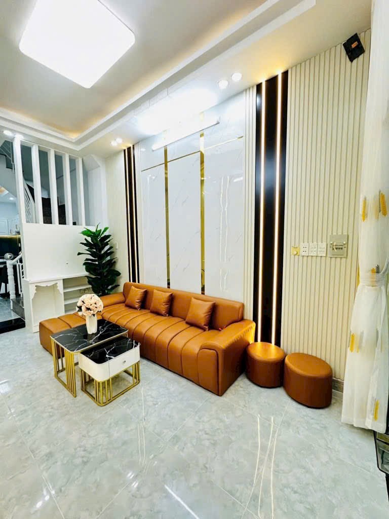 Huỳnh Tấn Phát, Nhà 2 tỷ 6, Sổ Hồng Riêng, Có Ban  Công .