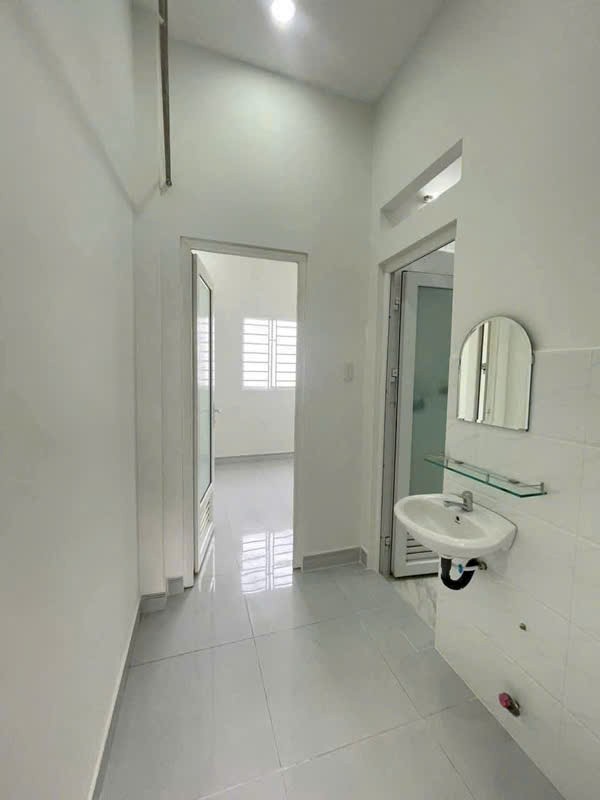 Huỳnh Tấn Phát, Nhà 2 tỷ 6, Sổ Hồng Riêng, Có Ban  Công .