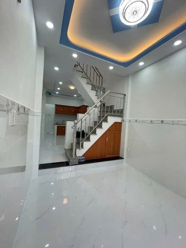 Huỳnh Tấn Phát, Nhà 2 tỷ 6, Sổ Hồng Riêng, Có Ban  Công .