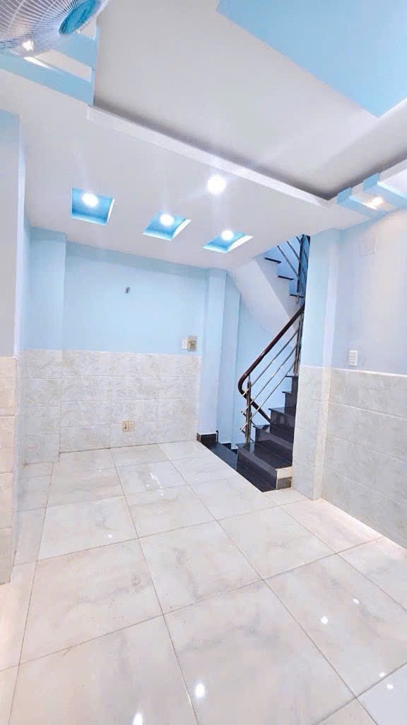 Bán nhà Vip Đoàn Văn Bơ Quận 4