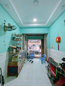Bán nhà mặt tiền kinh doanh Đoàn Văn Bơ Quận 4