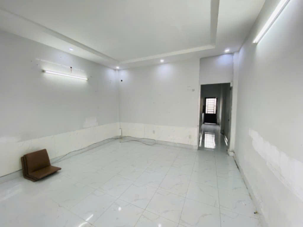 NHÀ 2 MẶT TIỀN LINH ĐÔNG THỦ ĐỨC, 50M2, HẺM XE HƠI, KẾ VÀNH DAI 2, HƠN 4 TỶ XÍU