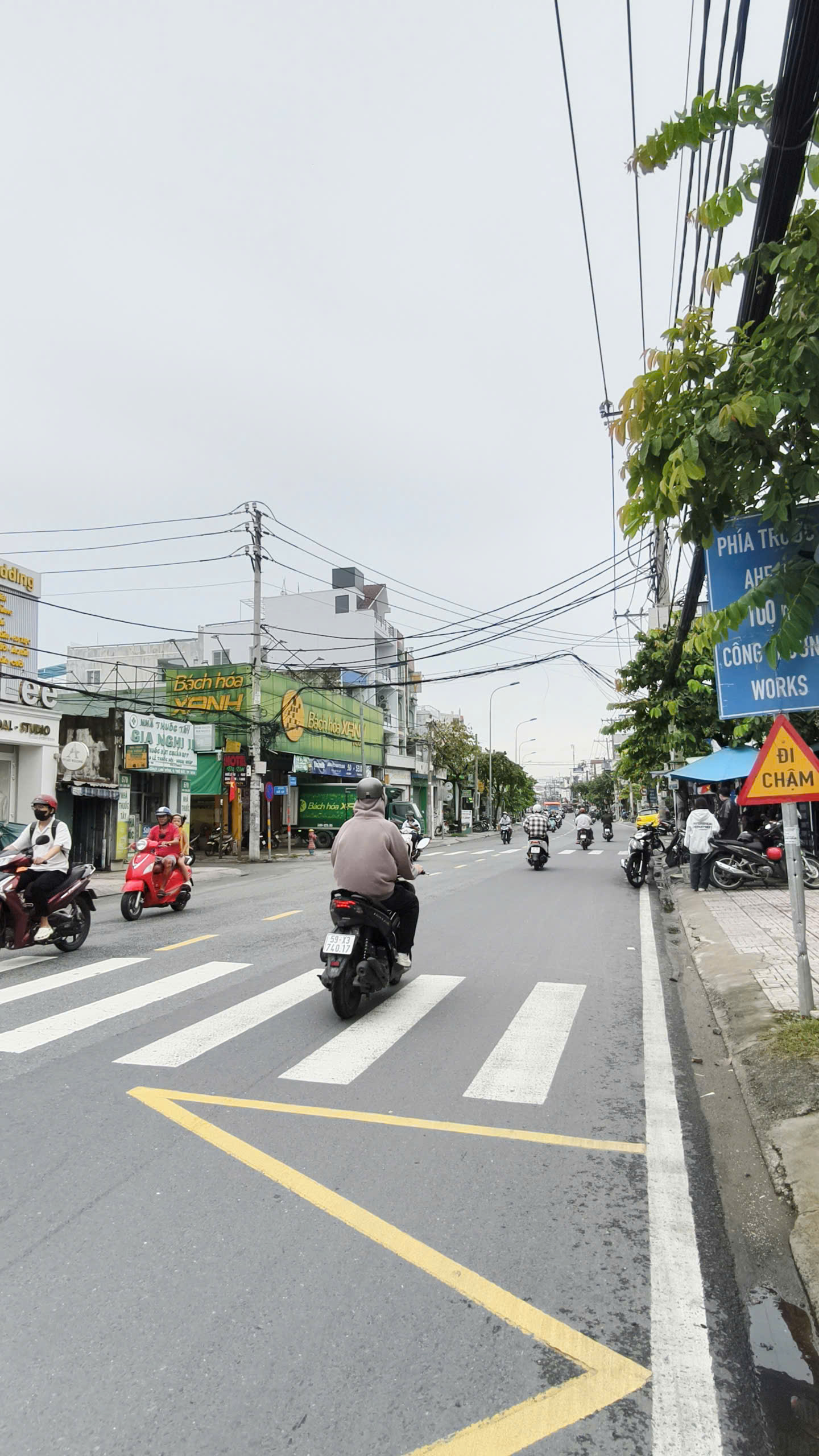 CĂN GÓC MẶT TIỀN ĐƯỜNG 41 THÔNG RA PHẠM VĂN ĐỒNG, 4 PHÒNG NGỦ, 100M2 CHỈ 9,5 TỶ THƯƠNG LƯỢNG, OTO TRÁNH NHAU THOẢI MÁI