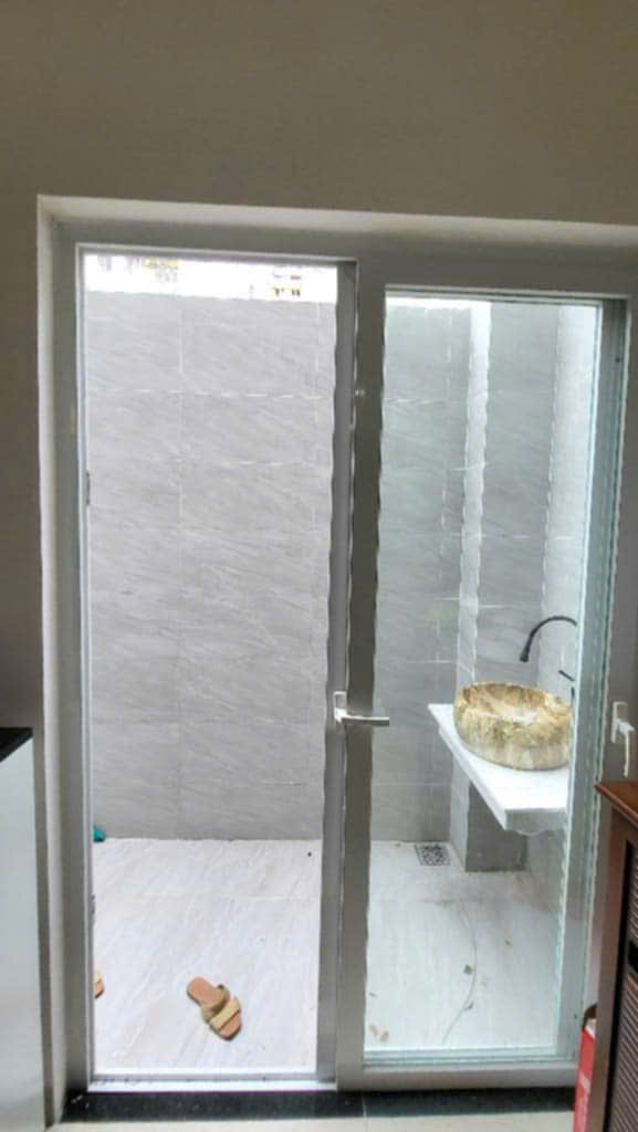 NHÀ HẺM XE HƠI, CHỦ NGỘP GIẢM GẤP 200TR CÒN HƠN 6 TỶ, HOÀN CÔNG 1 TRỆT 2 LẦU, CÓ SÂN ĐỖ Ô TÔ TRONG NHÀ SIÊU ĐẸP SÁT BÊN CHUNG CƯ 4S LINH ĐÔNG