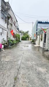 NHÀ CẤP 4 THỦ ĐỨC- ĐƯỜNG ÔTÔ, 100M2, SÁT ĐƯỜNG PHẠM VĂN ĐỒNG, 9,1 TỶ THƯƠNG LƯỢNG MẠNH
