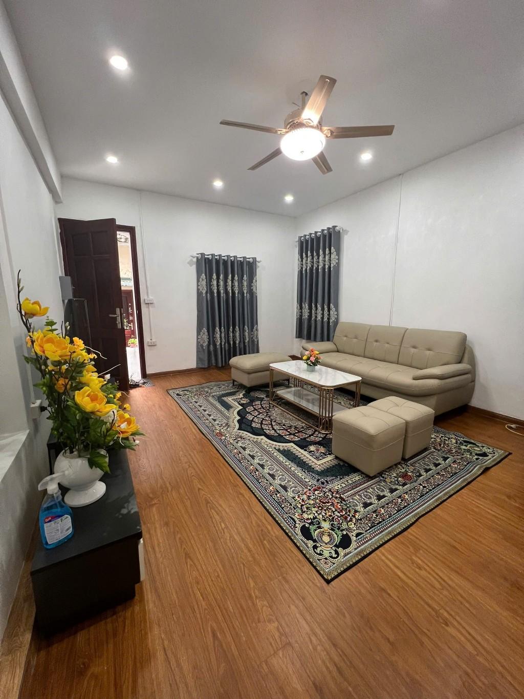 Chỉ với 3 tỷ có ngay nhà đủ công năng, ngay mặt phố Bạch Mai