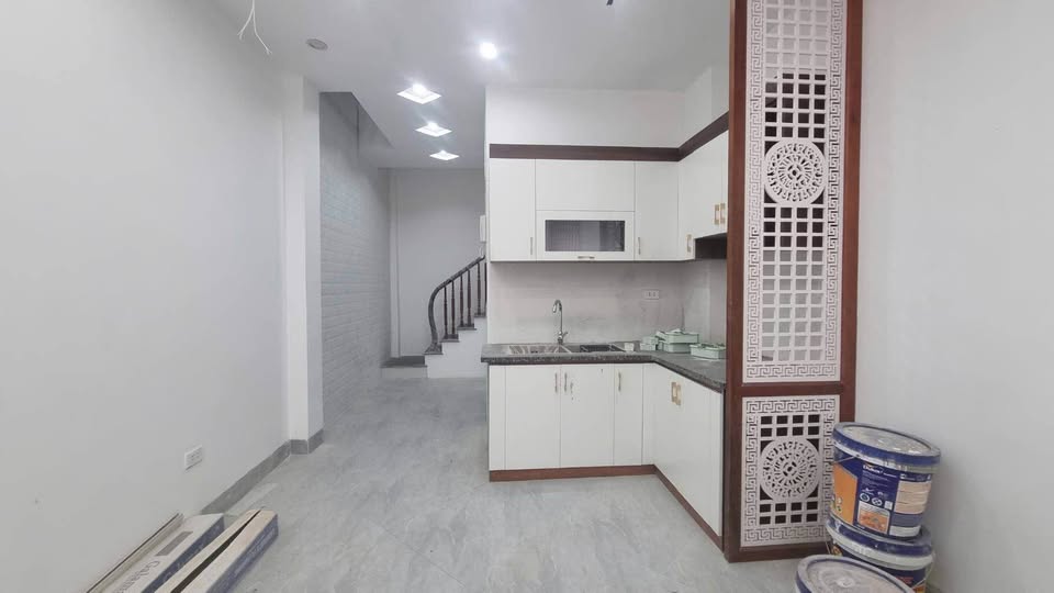 Nhà 6 tầng ngõ chùa XA LA có thang máy – Gần hồ điều hòa, khu đô thị – Hà Đông – Giá chuyển nhượng: 7,4 tỷ