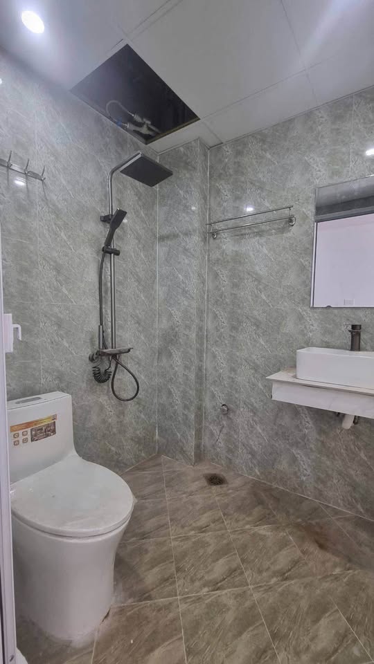 Nhà 6 tầng ngõ chùa XA LA có thang máy – Gần hồ điều hòa, khu đô thị – Hà Đông – Giá chuyển nhượng: 7,4 tỷ