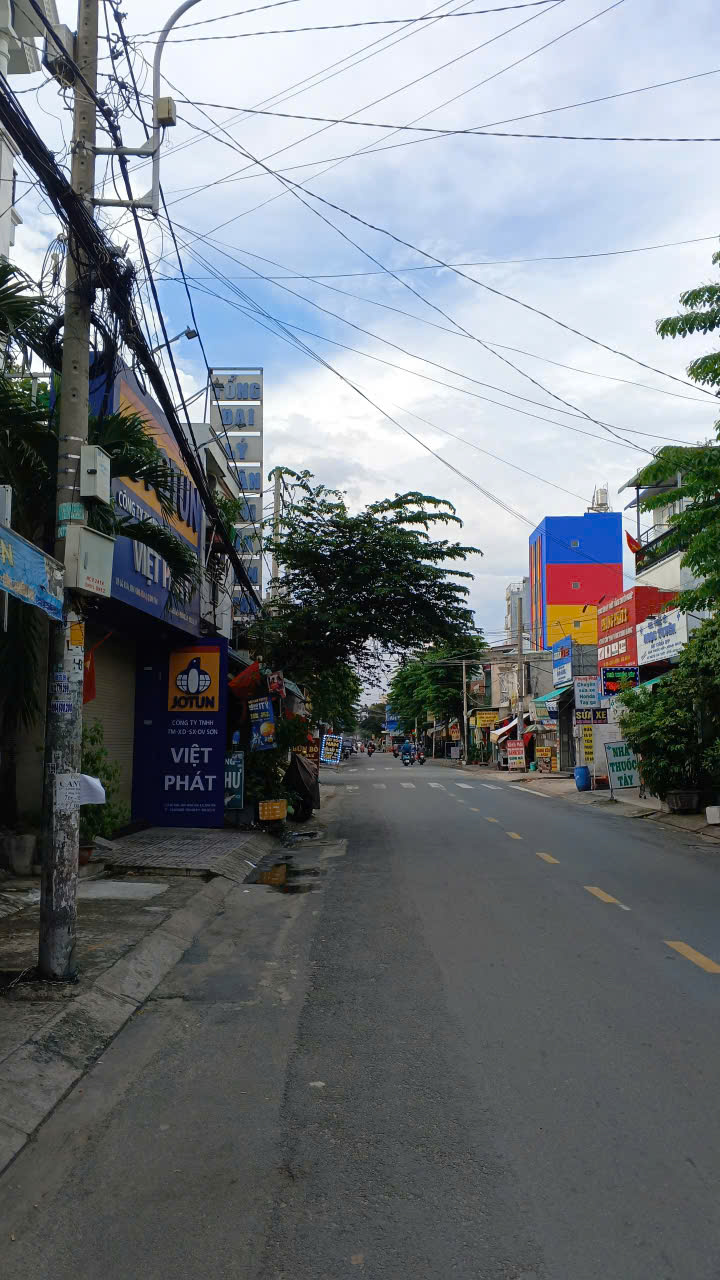 Bán nhà mặt tiền đường Gò Xoài 60m2 4 tầng-Khu vực kinh doanh tốt