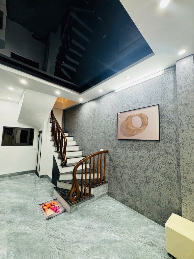 Nhà đẹp Định Công Thượng 4 tầng - Vị trí đẹp - Nội Thất hiện đại - Oto vào ngõ quay đầu thoải mái