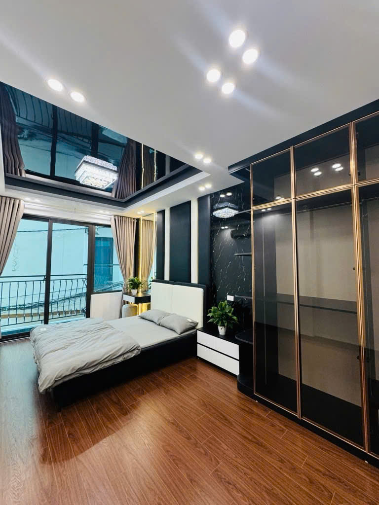 Nhà đẹp Định Công Thượng 4 tầng - Vị trí đẹp - Nội Thất hiện đại - Oto vào ngõ quay đầu thoải mái