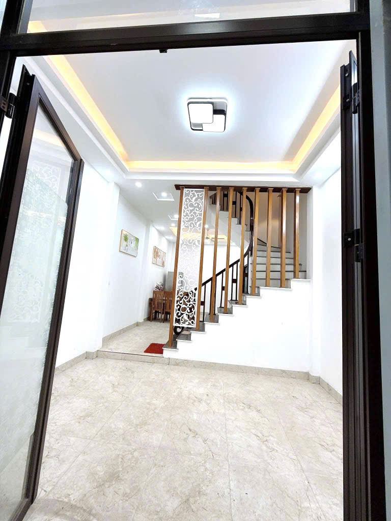 Nhà 4 tầng định công thượng - giá chỉ nhỉnh 8 tỷ, rẻ hơn cả nhiều căn hộ chung cư hạng sang.