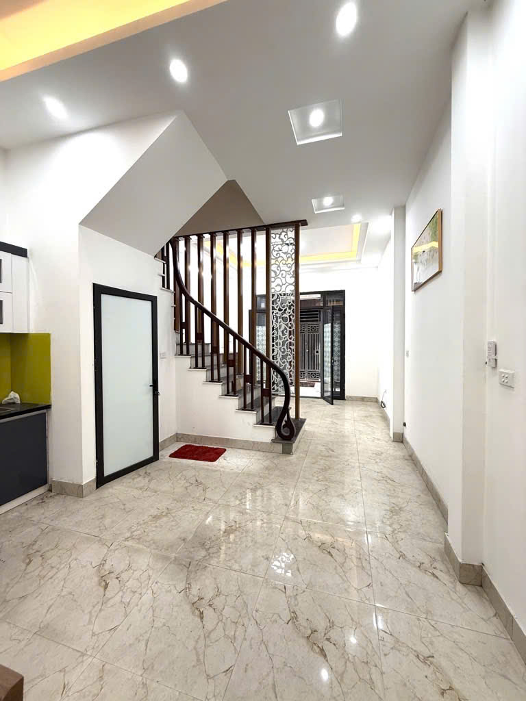 Nhà 4 tầng định công thượng - giá chỉ nhỉnh 8 tỷ, rẻ hơn cả nhiều căn hộ chung cư hạng sang.