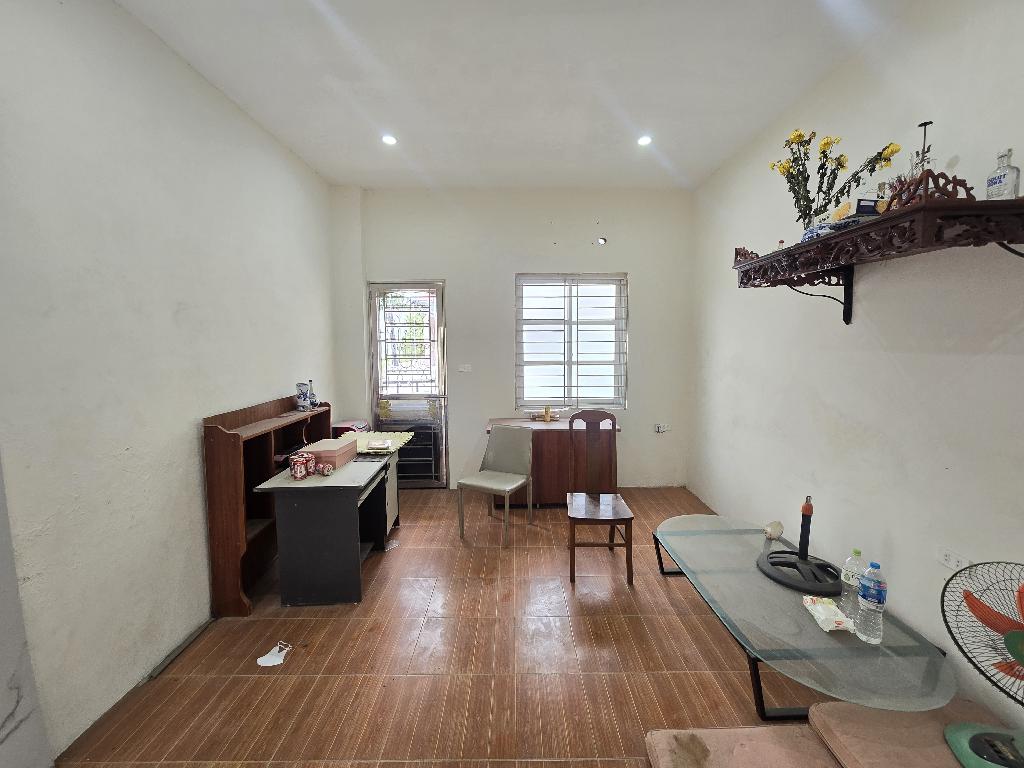 NHÀ ĐẸP ĐỊNH CÔNG - TRUNG TÂM HOÀNG MAI - GẦN PHỐ - GẦN OTO